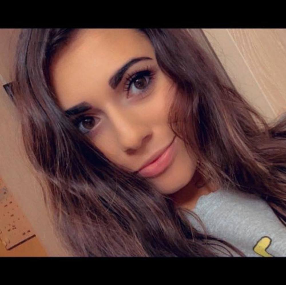 Meet your Posher, Kayla